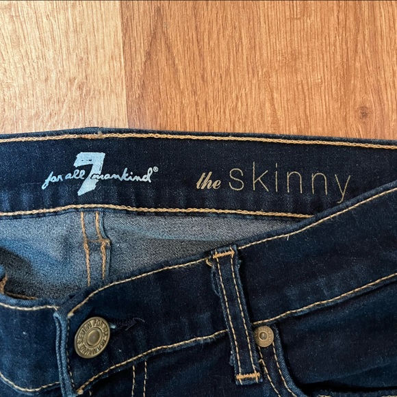 7 for All Mankind The Skinny Dark Wash Jeans - Picture 7 of 9